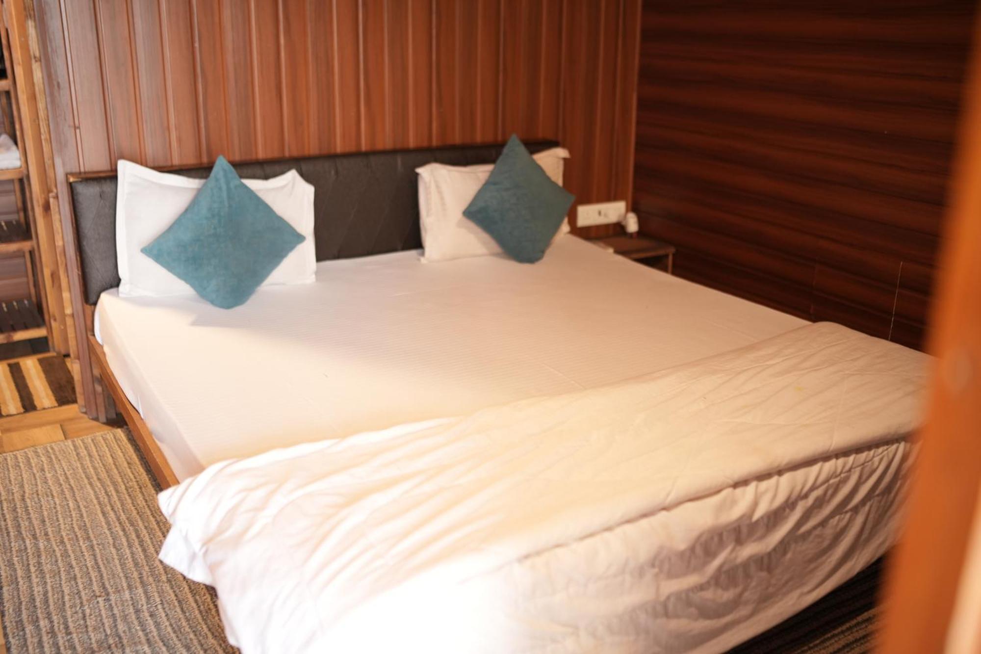 Samadhan Resort And Boating Pune Bagian luar foto